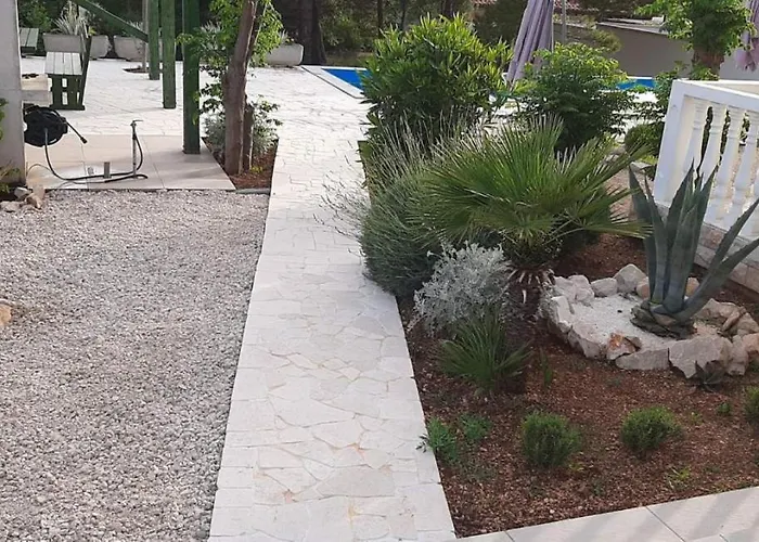 S Bazenom - Sasa By Guide Apartman *